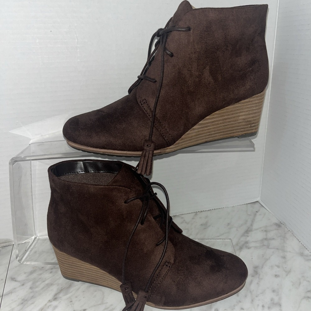 Dr Scholls Dakota Wedge Booties Dark Brown Faux Suede Tassel Lace Up Womens 8M